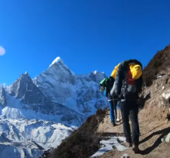 everest trekking